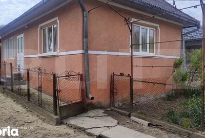 Casă cu 3 camere cu Teren 1200 Mp în Unguraș - 2