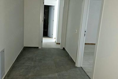 Apartament cu 3 camere decomandat în Energia - 6