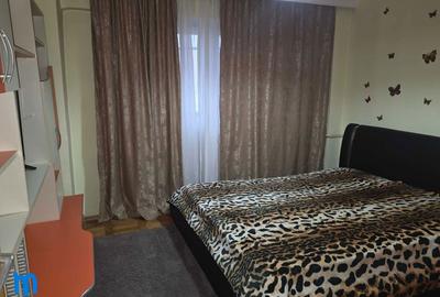 Apartament cu 2 camere decomandat în Frații Golești - 15