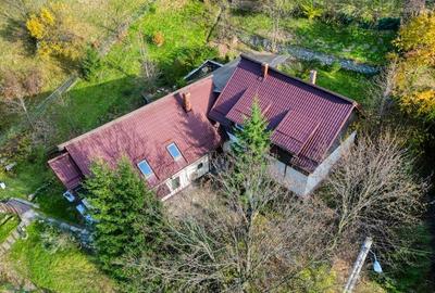 Casă individuală cu 11 camere cu Teren 1209 Mp în Cheia - 13