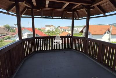 Casă cu 6 camere cu Teren 800 Mp în Central - 11