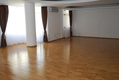 Casă cu 5 camere cu Teren 225 Mp în Primăverii - 3