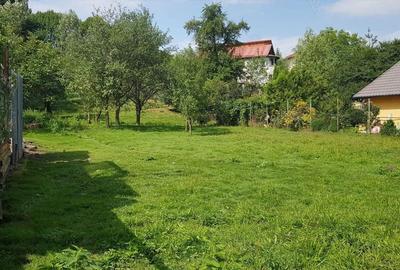 Casă cu Teren 2017 Mp în Breaza - 17