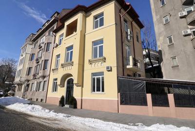 Casă cu 16 camere cu Canalizare în Grădina Icoanei - 2