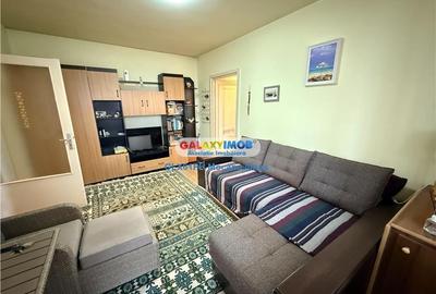 Apartament cu 2 camere semidecomandat, mobilat în Nord