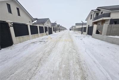 Casă cu 4 camere cu Teren 370 Mp în Berceni - 2