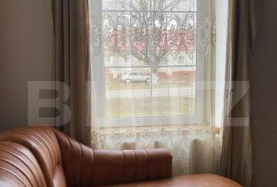 Casă cu 7 camere cu Canalizare în Central - 5