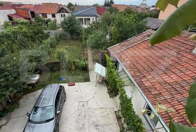 Casă cu 6 camere cu Teren 554 Mp în Solidarității - 19