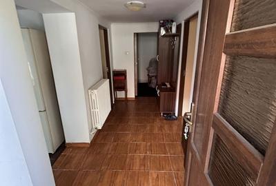 Casă cu 2 camere în Gruia