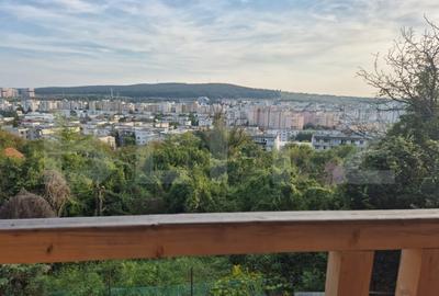 Casa de vacanta  de vanzare, cu vedere panoramica, zona Tudor - 9