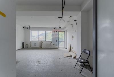 Cladire de 902 mp utili de vanzare, zona Grivitei - DN 13, COMISION 0 - 51