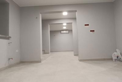 Spațiu comercial, de 100 mp, în Central