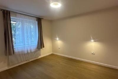 Vand apartament proaspat renovat , finisaje lux - 5