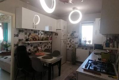 Apartament cu 3 camere decomandat în Central - 1