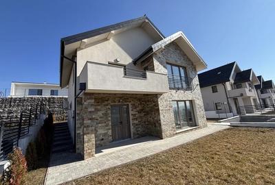 Casa FINISATA de vanzare cu garaj dublu in Popesti Valea Seaca, Cluj