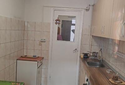 Apartament cu 3 camere decomandat în Minerul - 4