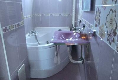 Apartament cu 2 camere în Micro 6 - 10
