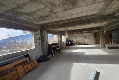 Spațiu comercial, de 1,150 mp, în Central - 11