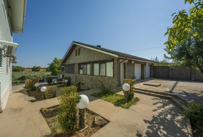 Casă cu 6 camere cu Teren 1641 Mp în Corbeanca - 14