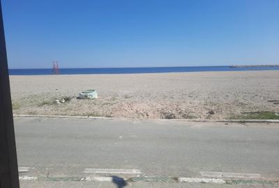 Spațiu comercial, de 60 mp, în Central - 4