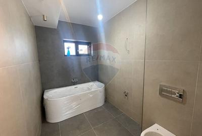 Casa / Vila cu 4 camere de vanzare in zona Nord - 18