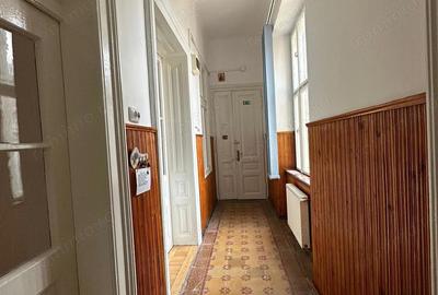 Spațiu comercial, de 140 mp, în P-ța Maria - 7