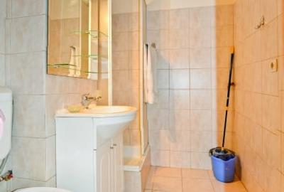 1 MAI/Domenii/Apartament cu 3 camere/' - 3