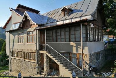 Casă cu 3 camere în Predeal - 2