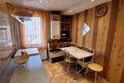 Apartament cu 3 camere decomandat în Tudor - 6