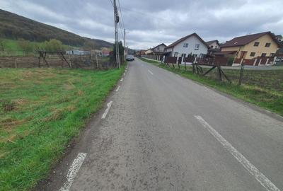 Teren Construcții intravilan de 1600 mp, în Corunca