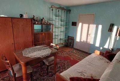 Vand in Balcescu, apt. 2 camere,etaj 4, decomandat-circular - 1