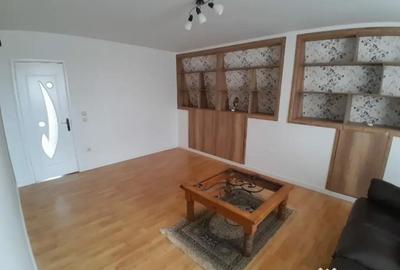 Apartament cu 3 camere semidecomandat în Central - 5