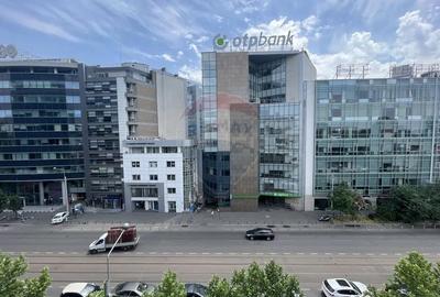 Apartament cu 4 camere decomandat în P-ța Victoriei - 4