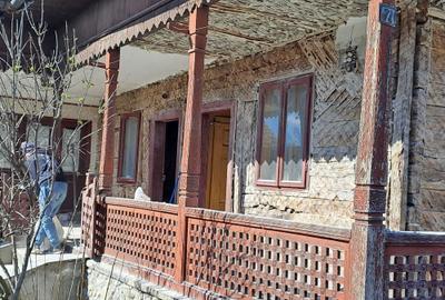 Casă cu 2 camere în Arcani - 4