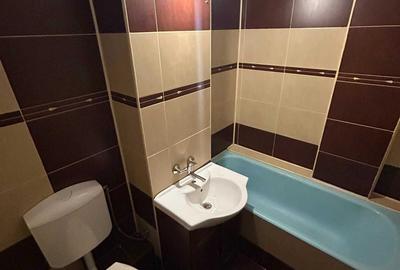 Apartament cu 4 camere decomandat în Teiu - 6