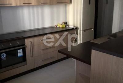 Apartament cu 2 camere semidecomandat, mobilat în Ultracentral