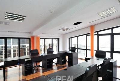 Spațiu comercial, în P-ța Victoriei - 4