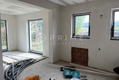 Duplex cu 4 camere cu Canalizare în Livezeni - 9