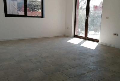 Vand jumatate de duplex, 82 metri utili plus terasa - 8