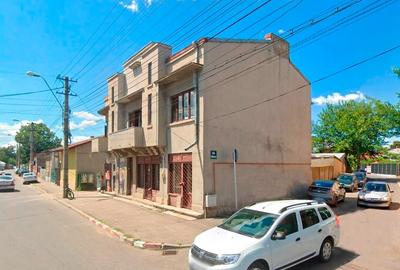 Casă în zona Rudului – Locuință + spații comerciale + teren - Ploiești - 2
