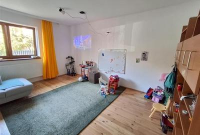 Casa 4 camere pivnita 480 mp teren zona Hipodrom I - 13