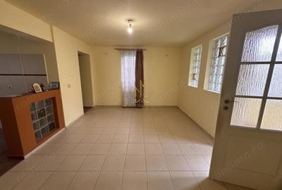 Casă cu 3 camere cu Teren 337 Mp în Central - 10