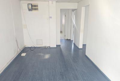 Spațiu comercial, de 74 mp, în Central - 4