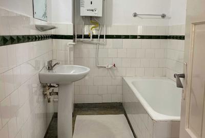 Casă cu 4 camere decomandat în Central - 3