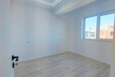 Casă cu 5 camere cu Canalizare în Central - 11