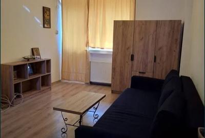 Garsonieră decomandată, mobilată în Ferdinand