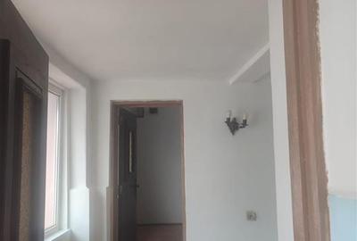 Casă cu 3 camere cu Canalizare în 13 Septembrie - 9