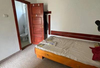 Casă cu 6 camere cu Teren 233 Mp în Central - 1