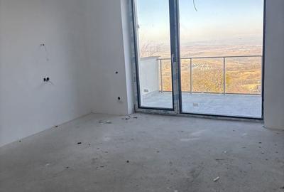 Casă cu 4 camere cu Teren 500 Mp în Feleacu