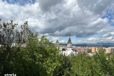 Apartament cu 4 camere în Zăvoi - 2